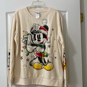 NWT Mickey light up sweatshirt. Size XL